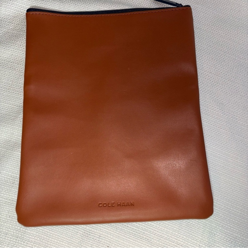 Cole Haan x American Airlines Men's Brown Leather Toiletry Bag UNISEX